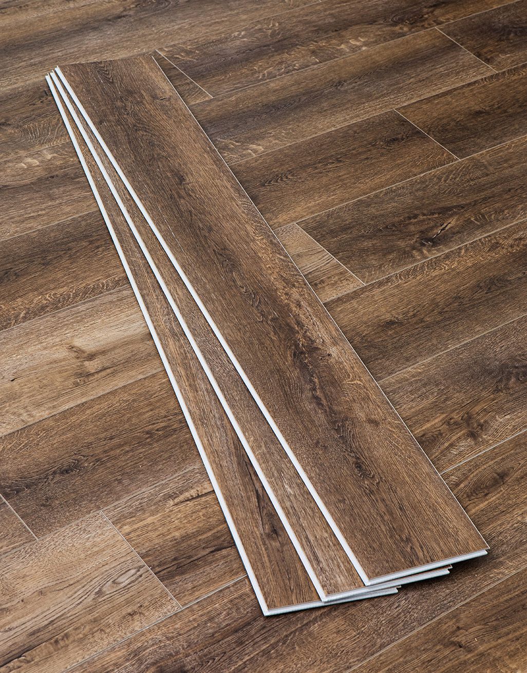 EvoCore Essentials Plus - Vintage Oak 3