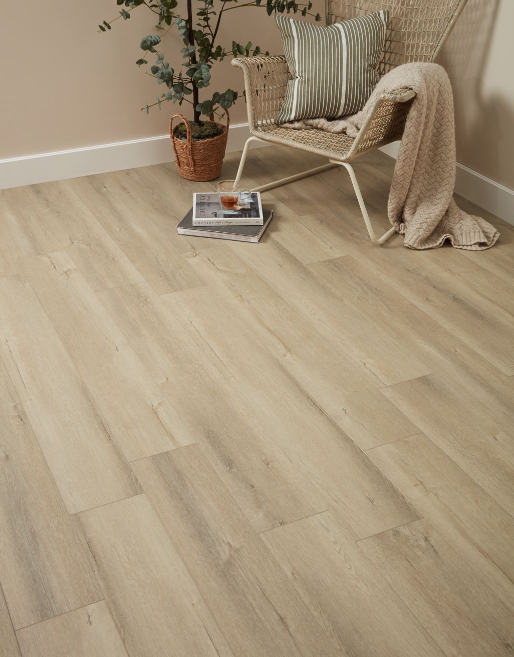 EvoCore Essentials Plus - Light Oak 1