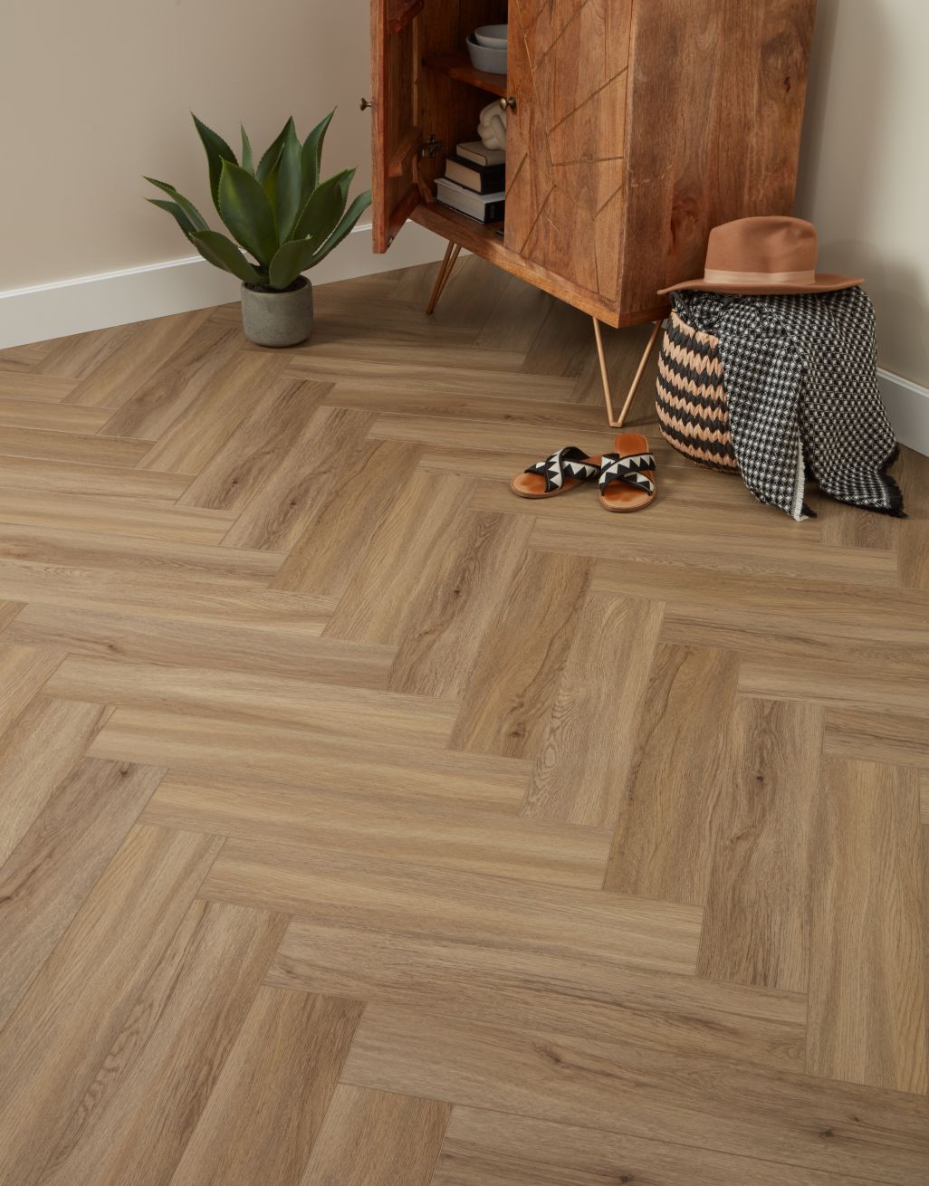 EvoCore Essentials Plus Herringbone - Horizon Oak 1