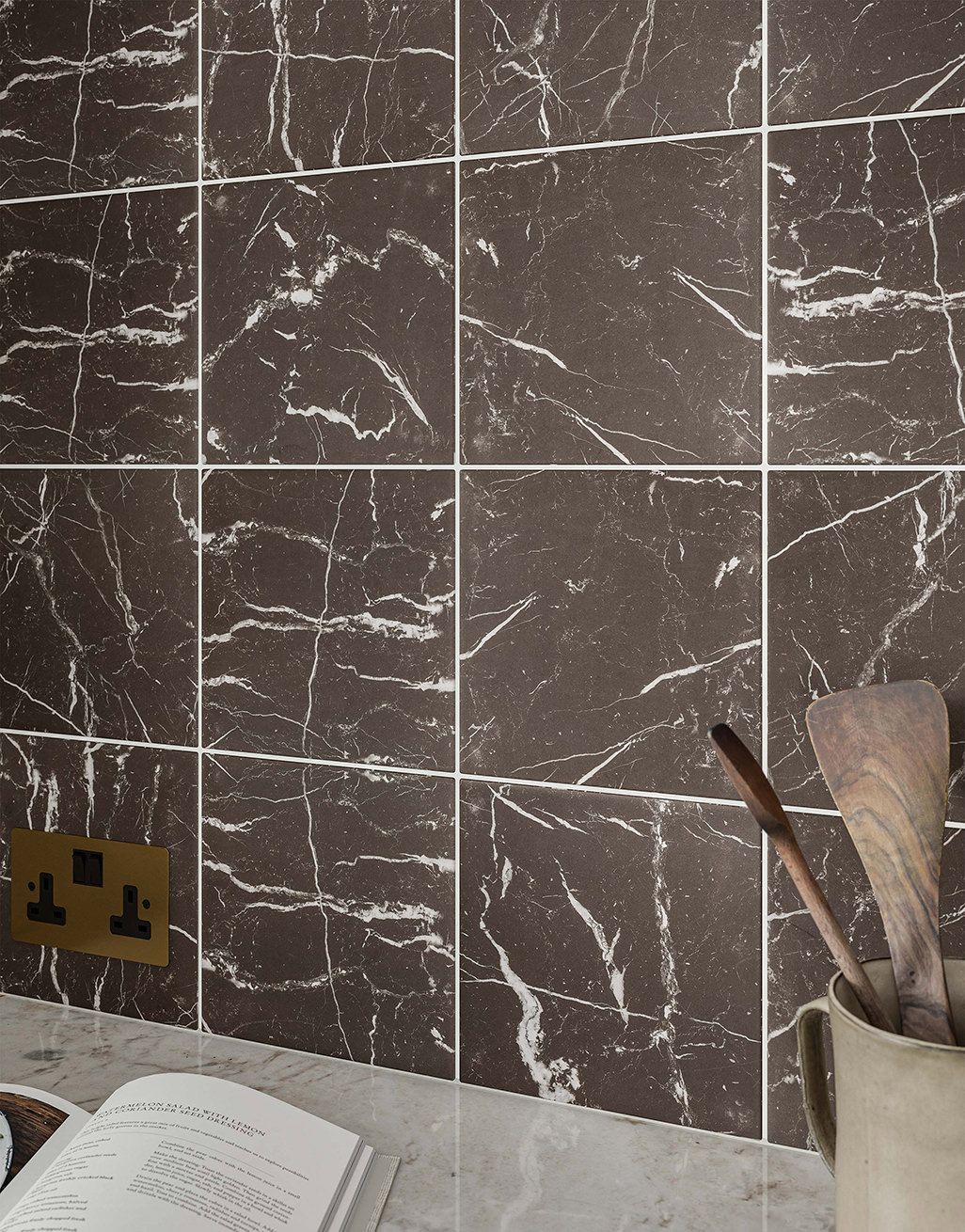 Raina Black Marble Tile 2