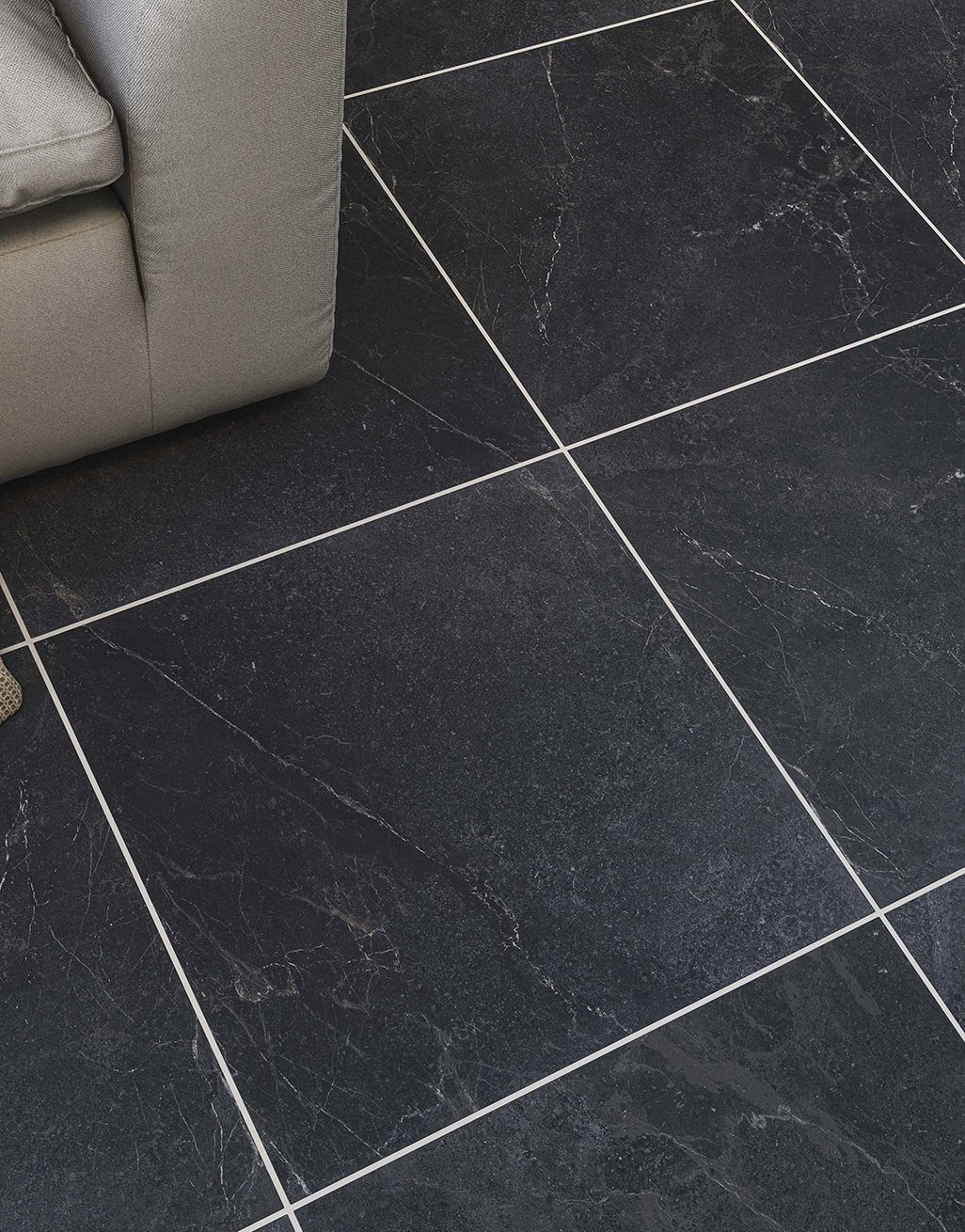 Selka Anthracite Tile 2