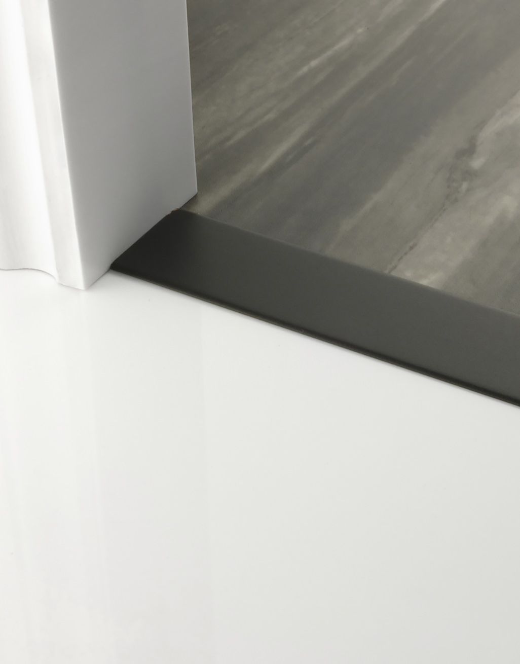 Black Hard Flooring Elite Cover 1