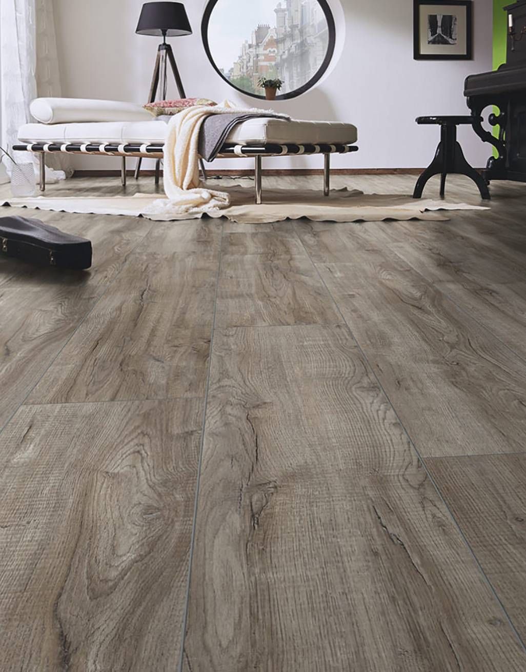 Residence Narrow - Montmelo Oak Laminate Flooring 7