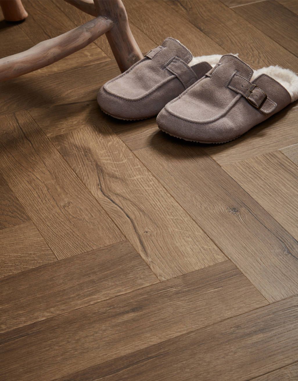 Signature Herringbone - Rich Toffee Oak 2