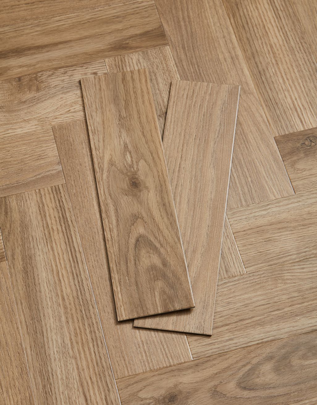 Elegance Herringbone - Butterscotch Oak 3