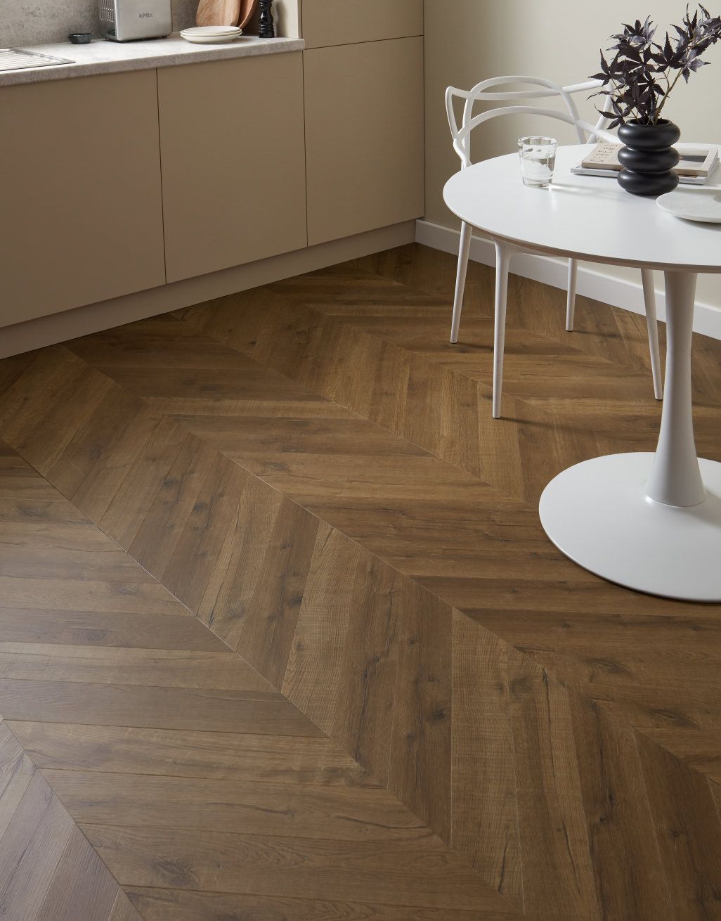 Signature Chevron - Rich Toffee Oak 1