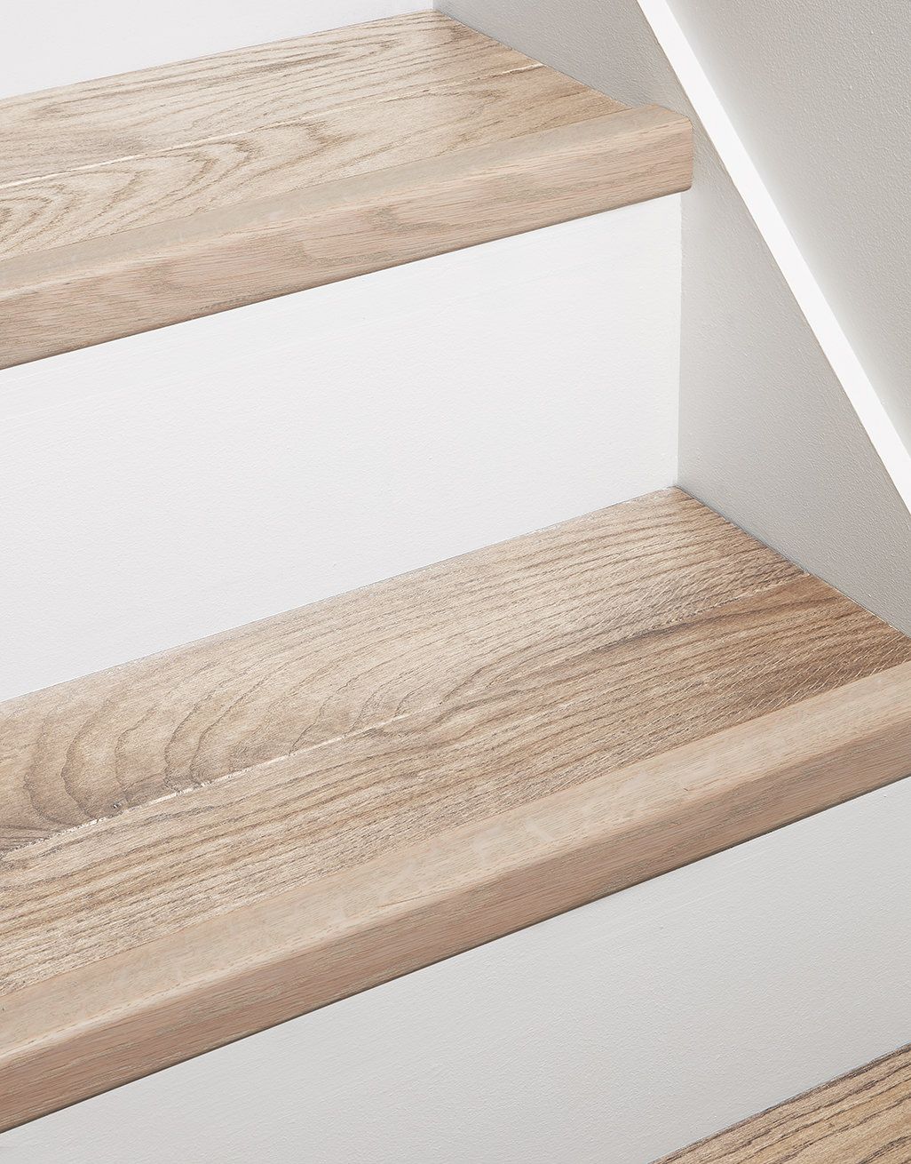 WS8 Solid Oak Stair Nosing 3