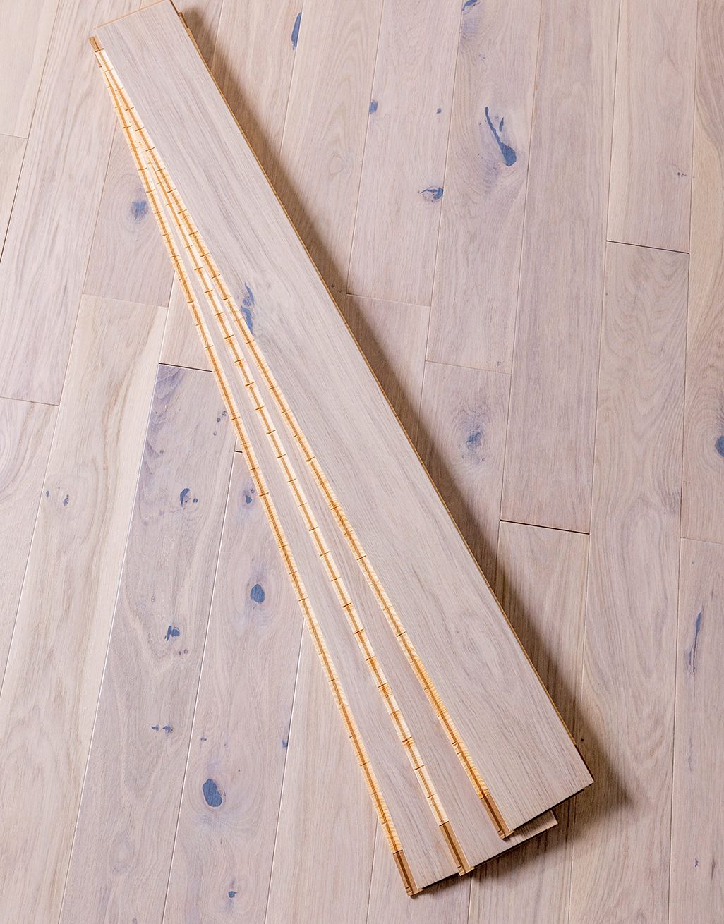 Carpenters Choice 110mm Whitewashed Oak Brushed & Lacquered Engineered Wood Flooring 3
