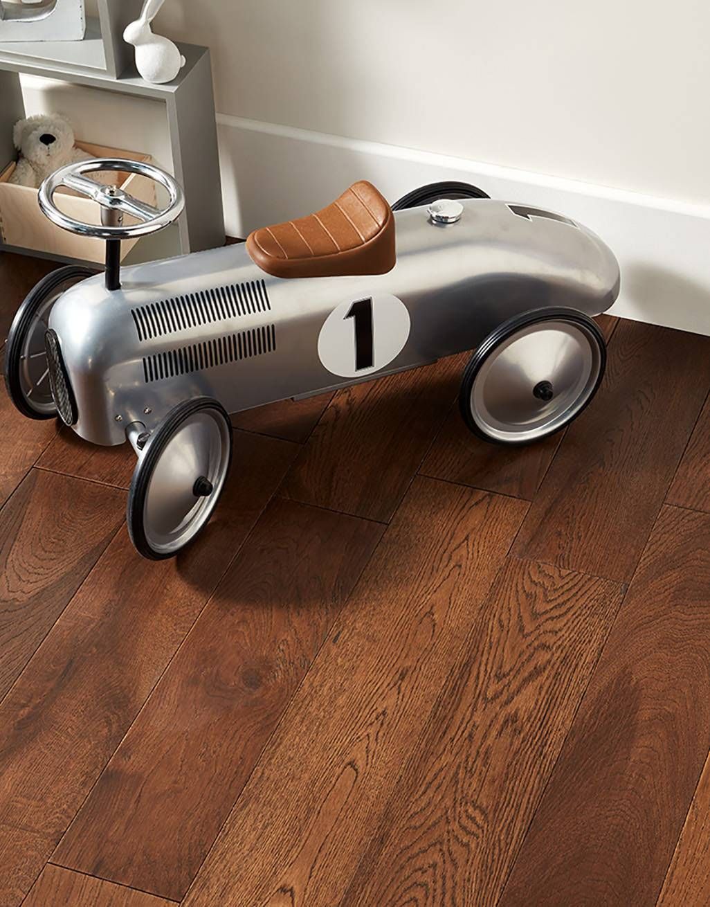 Loft Vintage Oak Brushed & Lacquered Engineered Wood Flooring 1
