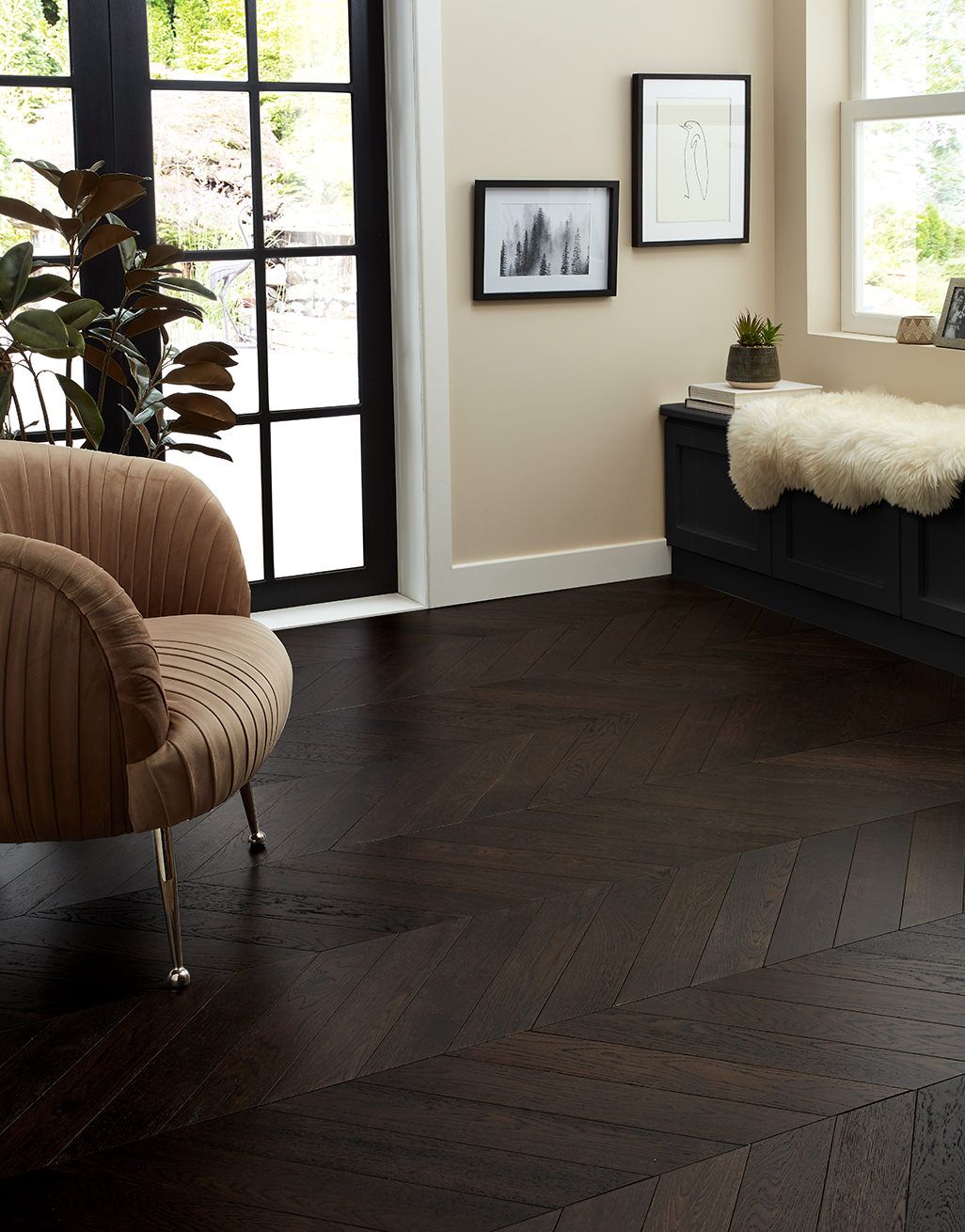 Legacy Chevron Antique Oak Brushed & Lacquered Engineered Wood 2