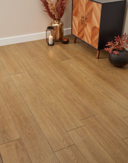 Duke - Natural Oak Laminate Flooring