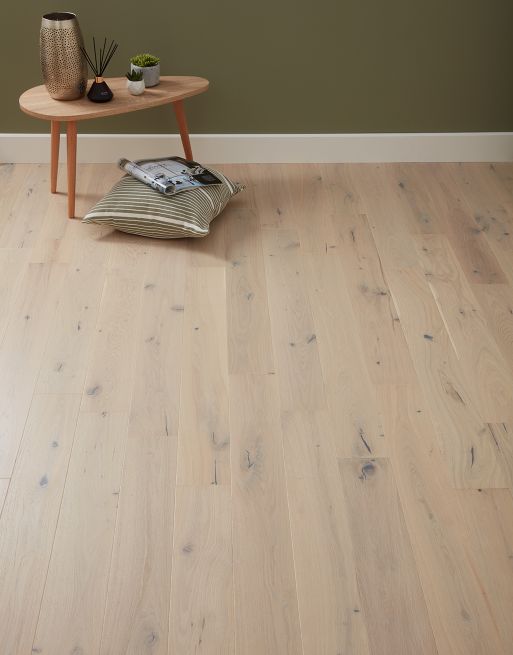 Kensington Cappuccino Oak Brushed & Lacquered Engineered Wood Flooring