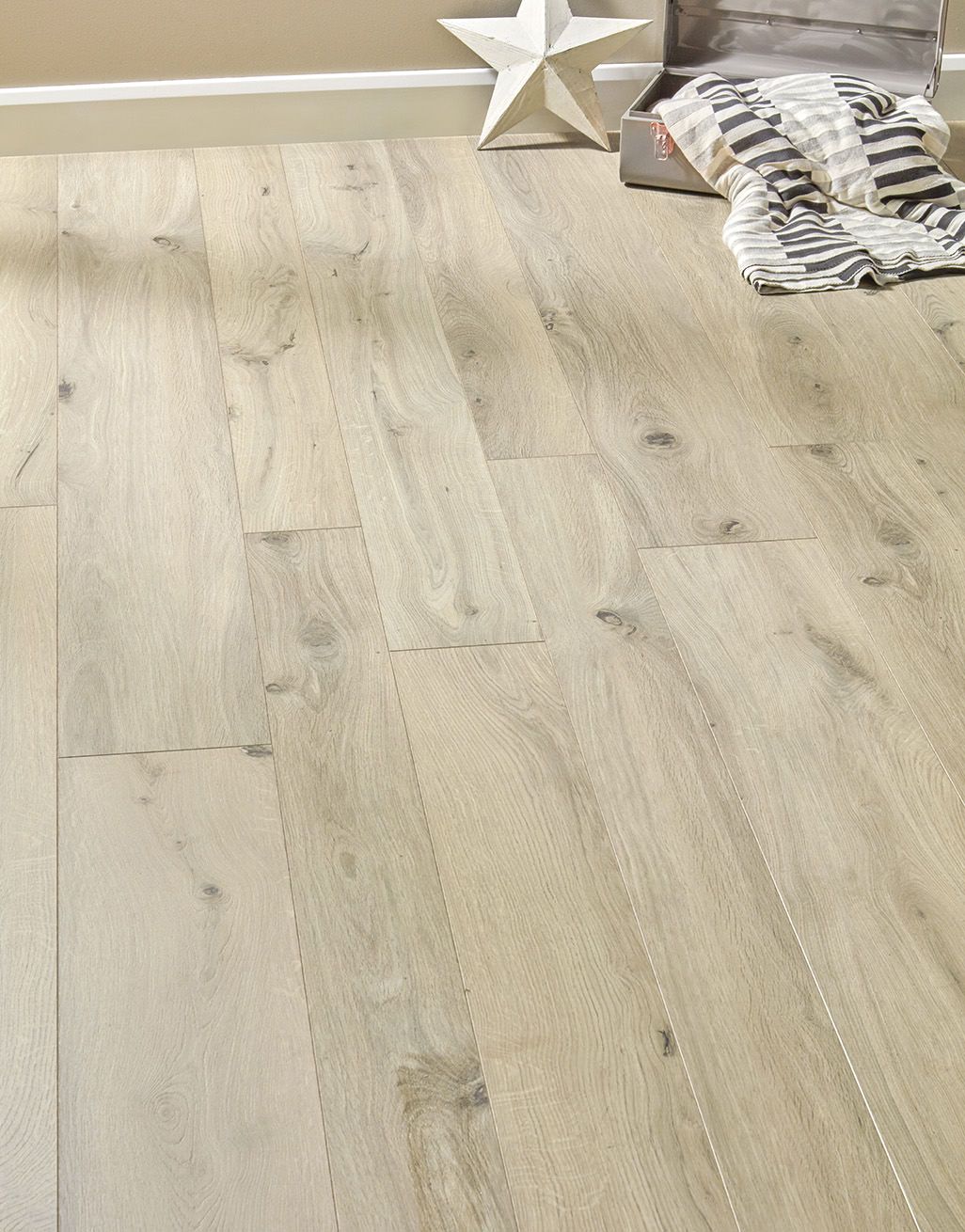 Natural Forester Oak Laminate Flooring, Grey Barnwood Laminate Flooring