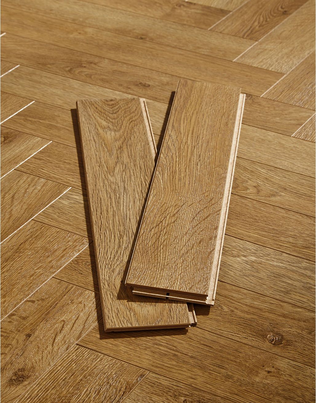 Golden Brown Laminate Flooring, H Pattern Laminate Flooring
