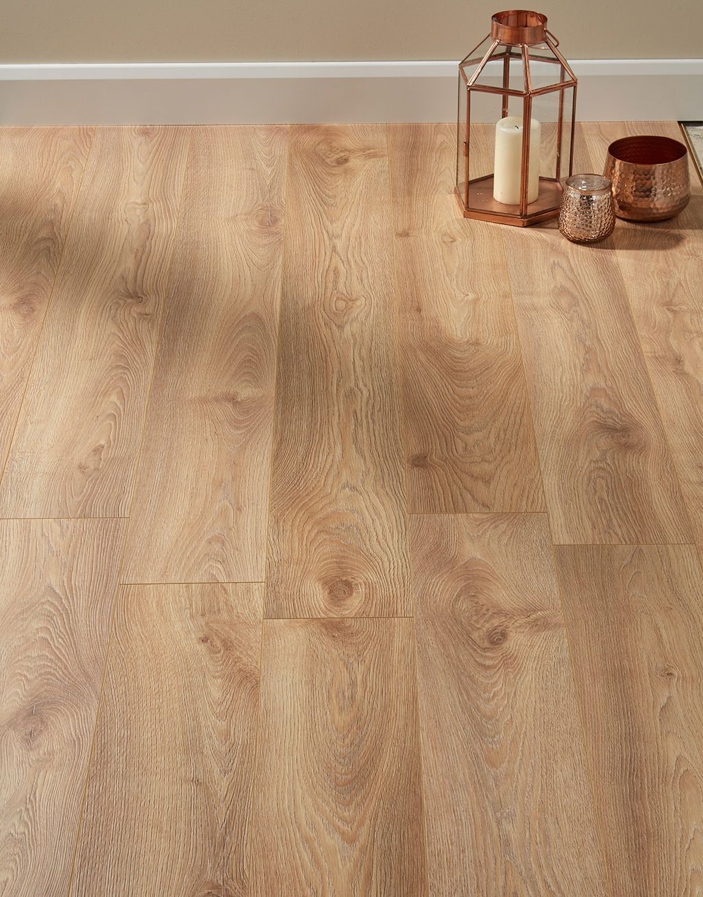 Supreme 12mm Long Board Macro Oak Nature Laminate Flooring Macro Oak Nature Laminate Flooring