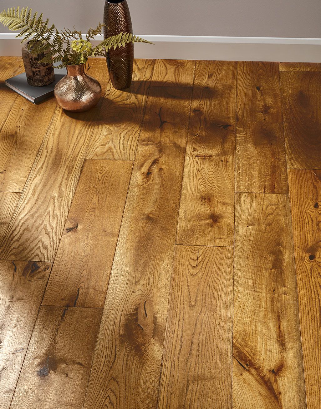 Luxury Parquet Golden Oiled Oak Solid Wood Flooring Direct Wood Flooring