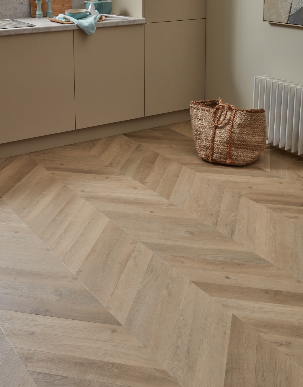 Signature Chevron - Oyster Oak