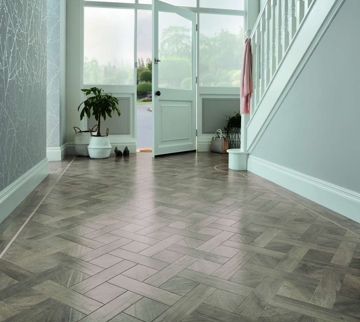 LVT Feature Strips