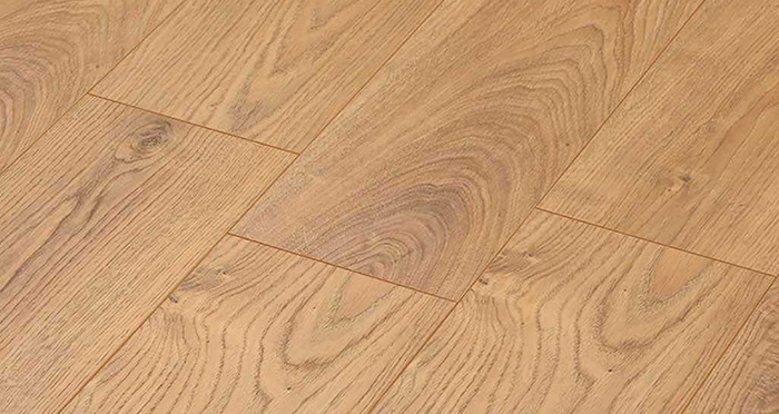 Manor - Atlas Oak Nature Laminate Flooring - Descriptive 2