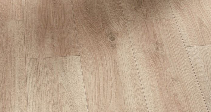 Loft - Natural Oak Laminate Flooring - Descriptive 2