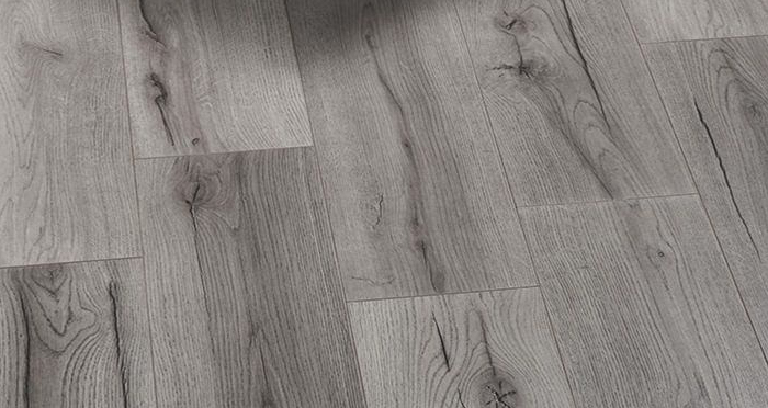 Loft - Toffee Oak Laminate Flooring - Descriptive 2