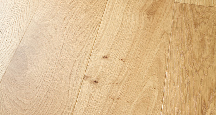 Mayfair Grande Oak Lacquered Engineered Wood Flooring - Descriptive 1