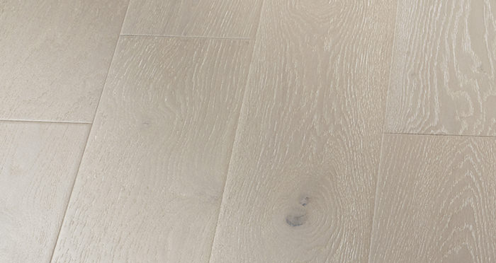 Mayfair Pearl River Oak Engineered Wood Flooring - Descriptive 3