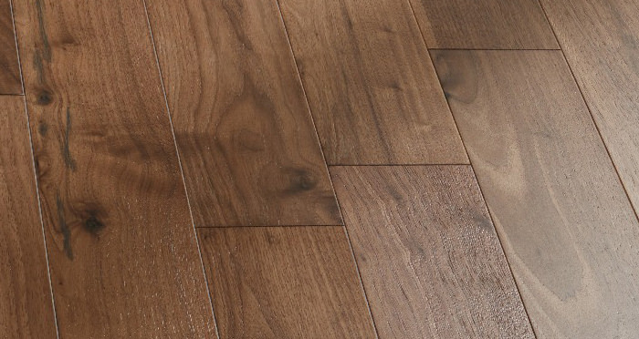 Salcombe Walnut Brushed & Lacquered Engineered Wood Flooring - Descriptive 3