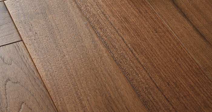 Marylebone Walnut Brushed & Lacquered Engineered Wood Flooring - Descriptive 1
