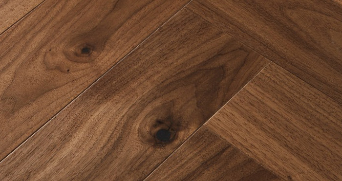 Marylebone Walnut Brushed & Lacquered Engineered Wood Flooring - Descriptive 3