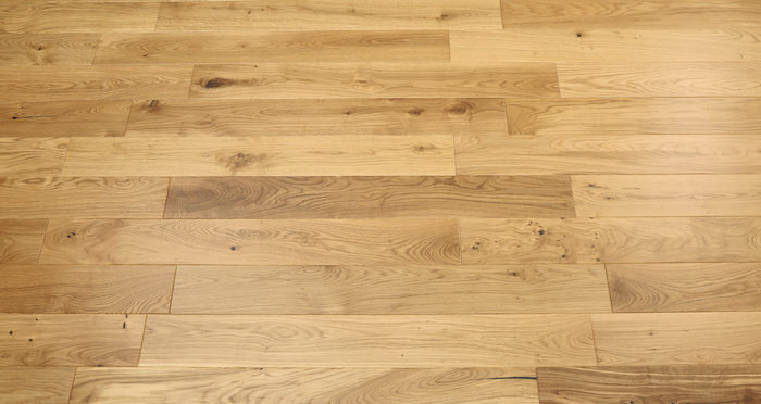 Kensington Oak Natural Lacquered Engineered Wood Flooring - Descriptive 3