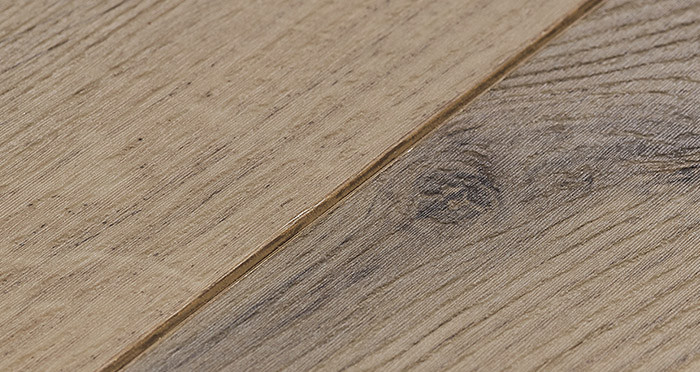 Barnwood Multi Width - Smoked Vintage Oak Laminate Flooring - Descriptive 3
