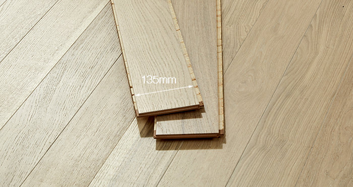 Salcombe Whitewashed Coastal Oak Engineered Wood Flooring - Descriptive 2