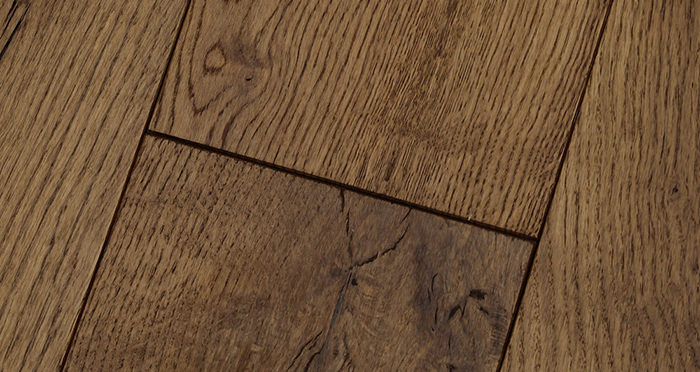 Luxury Cinnamon Oak Solid Wood Flooring - Descriptive 4