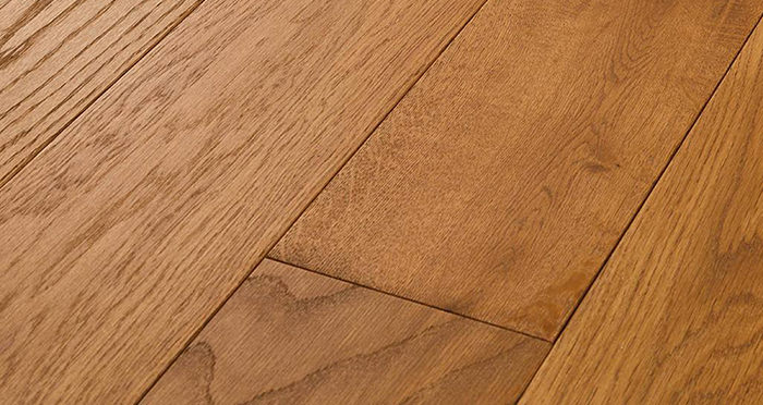 Luxury Golden Oak Solid Wood Flooring - Descriptive 2