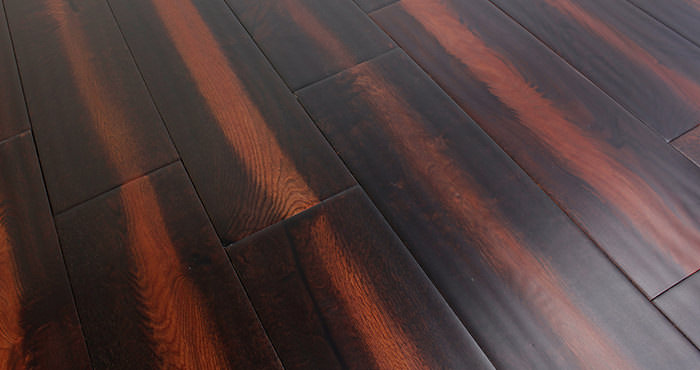 Handscraped Colonial Oak Lacquered Engineered Wood Flooring - Descriptive 7