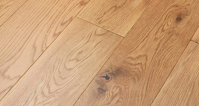 Manhattan Natural Oak Lacquered Engineered Wood Flooring - Descriptive 1