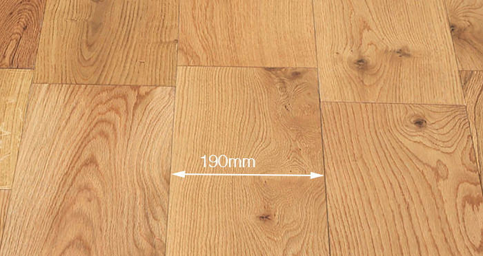 Manhattan Natural Oak Lacquered Engineered Wood Flooring - Descriptive 4