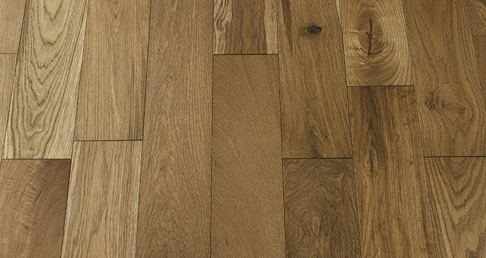 Loft Golden Smoked Oak Brushed & Lacquered Engineered Wood Flooring - Descriptive 3