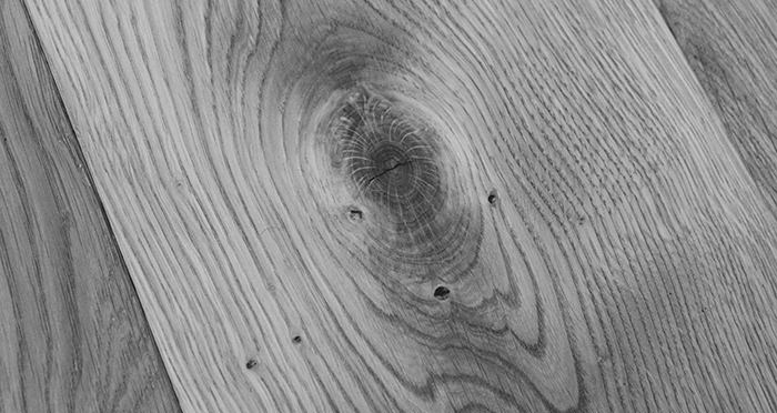 Loft Golden Smoked Oak Brushed & Lacquered Engineered Wood Flooring - Descriptive 4