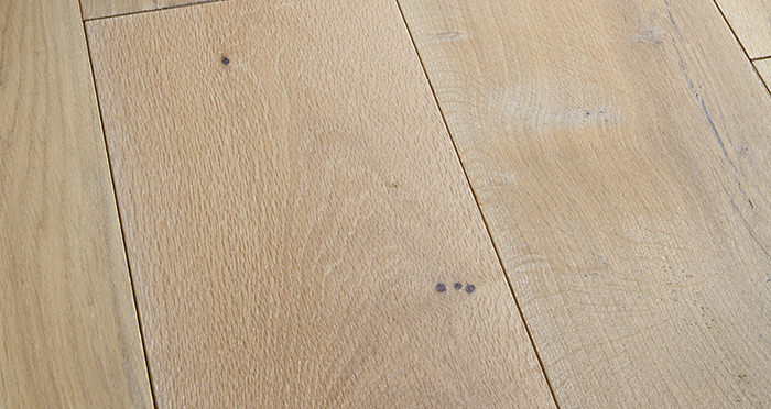 Prestige Frosted Oak Solid Wood Flooring - Descriptive 1