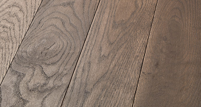 Elegant Chocolate Oak Brushed & Oiled Solid Wood Flooring - Descriptive 1