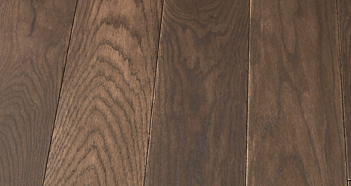 Elegant Chocolate Oak Brushed & Oiled Solid Wood Flooring - Descriptive 5