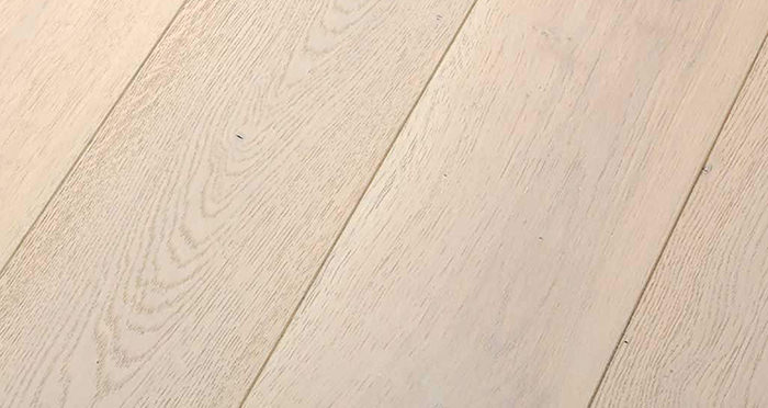 Frozen Oak Brushed & Lacquered Engineered Wood Flooring - Descriptive 1