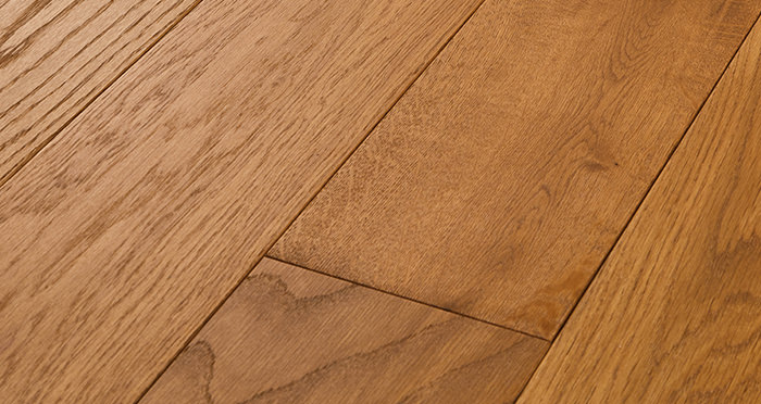 Deluxe Golden Oak Solid Wood Flooring - Descriptive 1