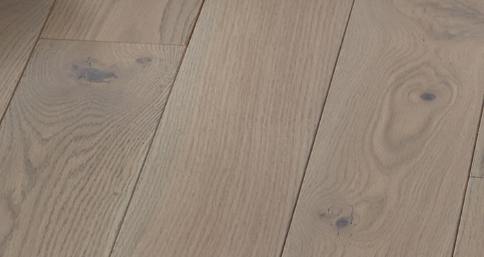 Elegant Silk Grey Oak Brushed & Oiled Solid Wood Flooring - Descriptive 2