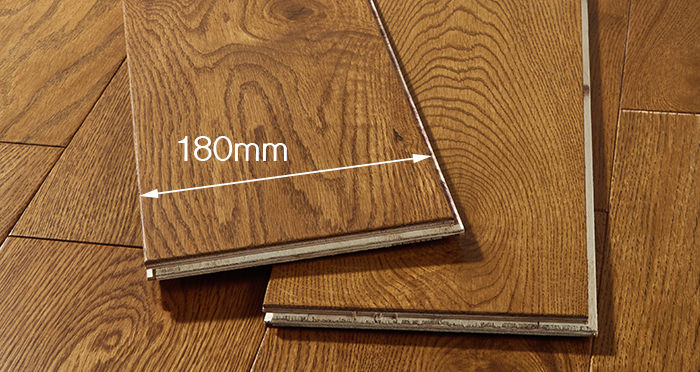 Manhattan Honey Oak Lacquered Engineered Wood Flooring - Descriptive 3