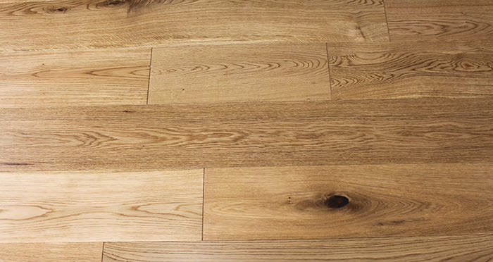 Rustic Cottage Oak Lacquered Engineered Wood Flooring - Descriptive 7