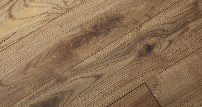 Natural Oak 90mm Brushed & Oiled Solid Wood Flooring - Descriptive 3