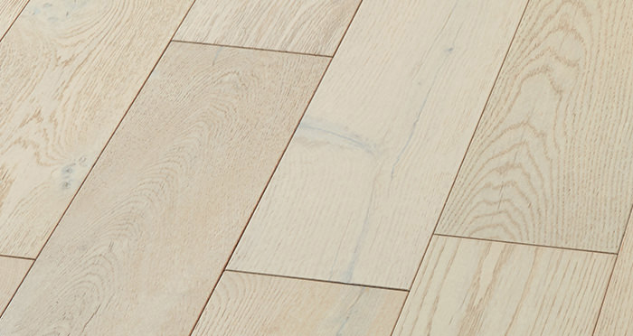 Manhattan Frozen Oak Brushed & Lacquered Engineered Wood Flooring - Descriptive 5